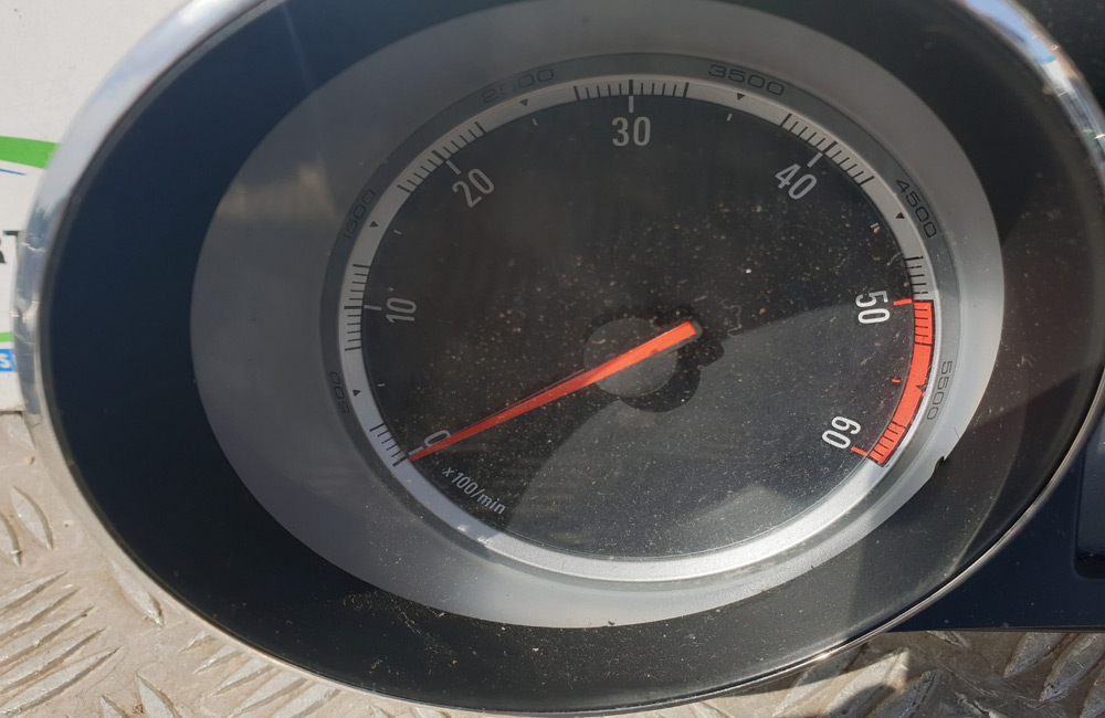 Vauxhall Insignia CDTI speedo 13340286 Used Car Parts UK