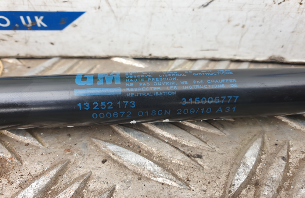 Vauxhall Insignia MK1 gas strut Used Car Parts UK