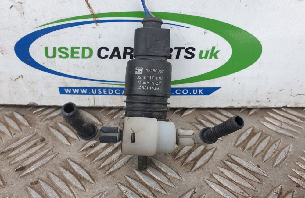 Vauxhall Insignia washer pump motor 13250357 Used Car Parts UK