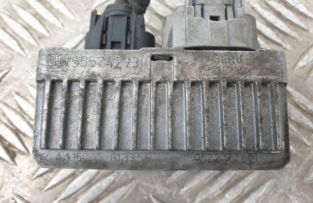 Vauxhall Insignia glow plug 55574293 CDTI Used Car Parts UK