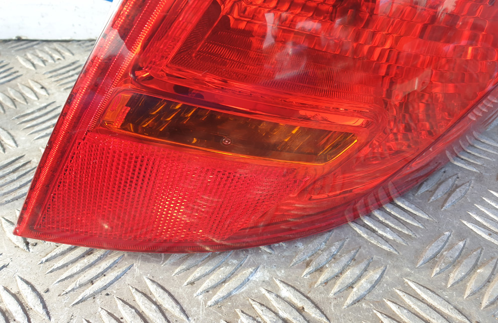 Vauxhall Meriva B rear tail brake light drivers Used Car Parts UK