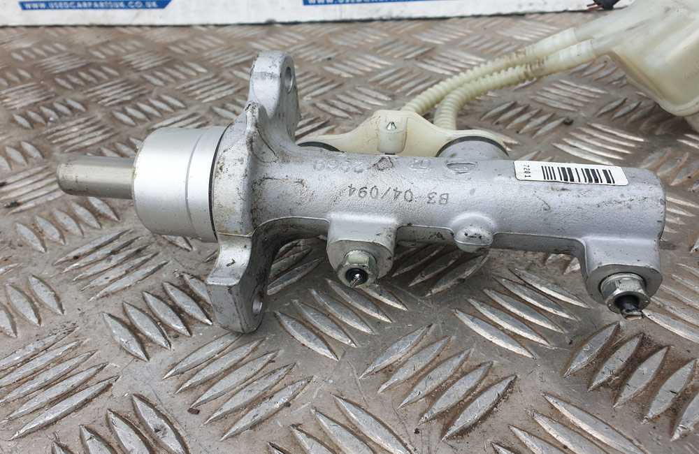 Vauxhall Meriva 1.6 MK1 Brake Master Cylinder Used Car Parts UK