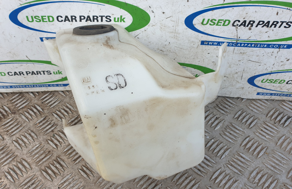 Vauxhall Vectra C windscreen washer bottle Used Car Parts UK