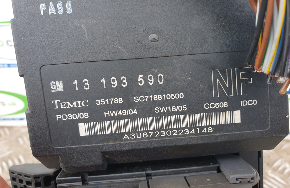 Vauxhall Vectra C Fuse Box 13193590 13223678 Used Car Parts UK