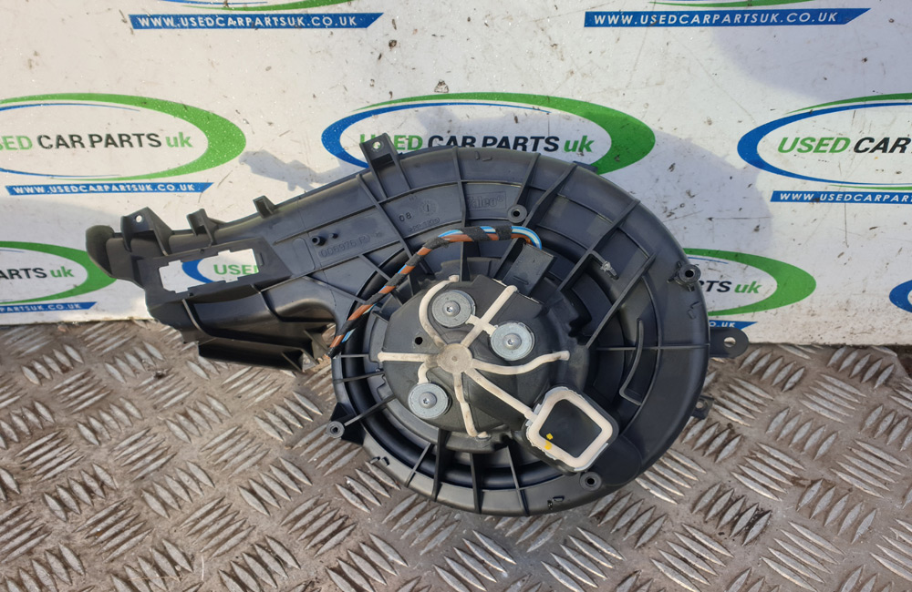 Vauxhall Vectra C heater blower motor 007017J Used Car Parts UK