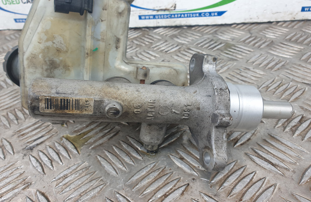 Vauxhall Zafira brake master cylinder 0514 Used Car Parts UK