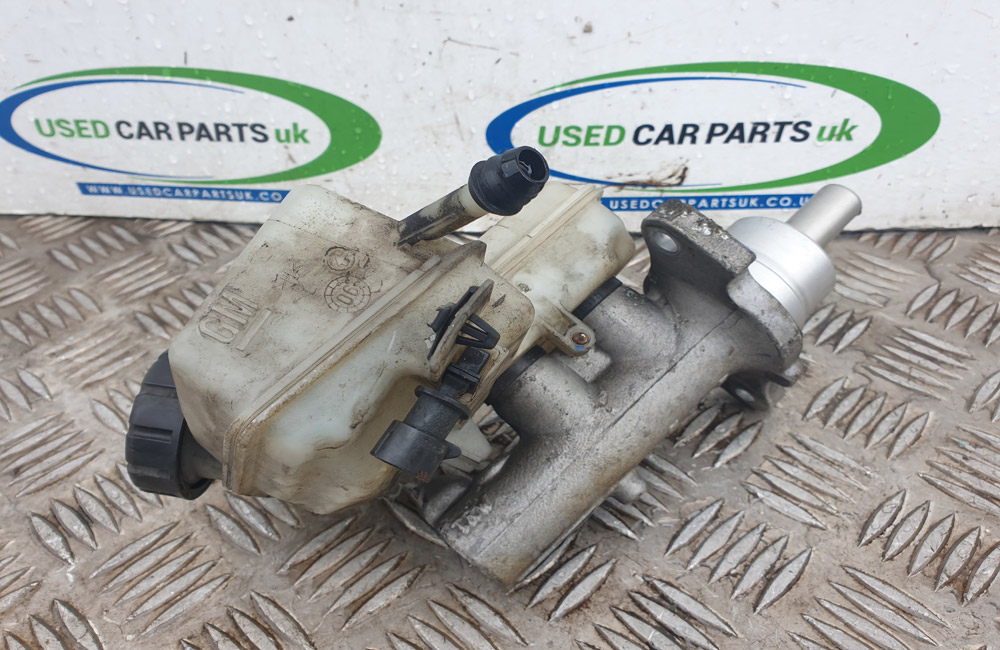 Vauxhall Zafira brake master cylinder 0514 Used Car Parts UK