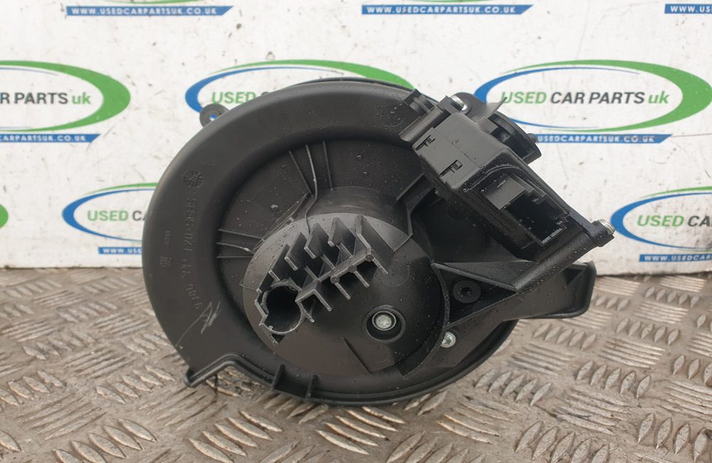 Vauxhall Zafira B heater blower motor fan D9376000 Used Car Parts UK