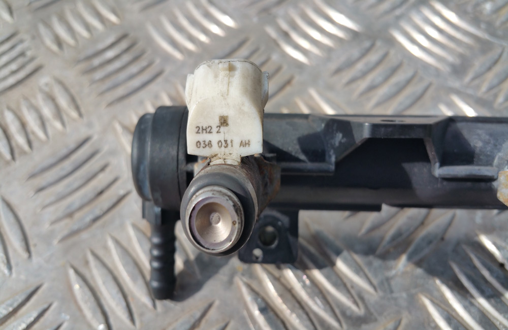 VW Golf MK6 injectors 036031AH CGGA Used Car Parts UK