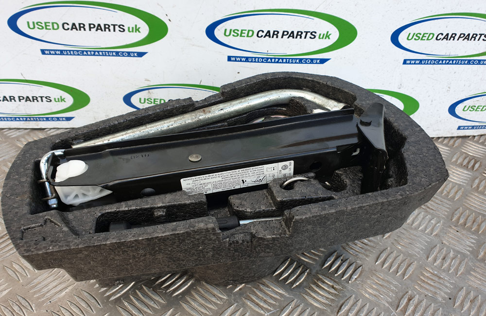 VW Polo MK5 wheel jack set tool kit Used Car Parts UK