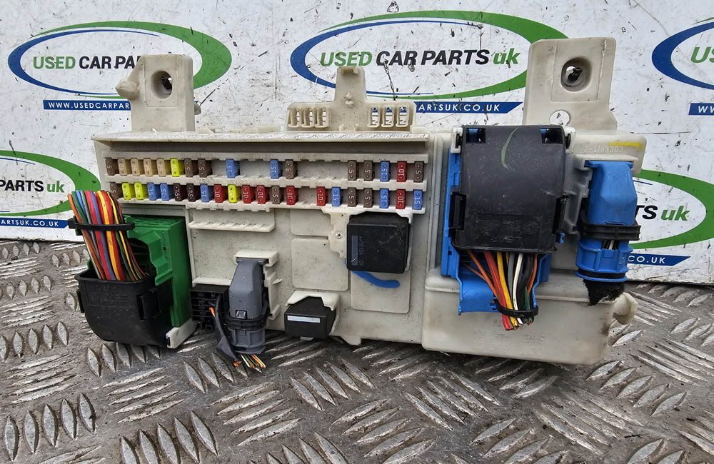 Volvo V50 MK2 Fuse Box 31268178 31254903