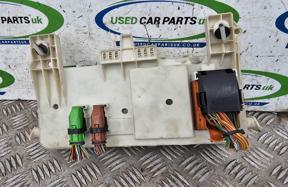 Volvo V50 MK2 Fuse Box 31268178 31254903