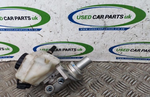 BMW 1 Series F20 Brake Master Cylinder Bosch 702621