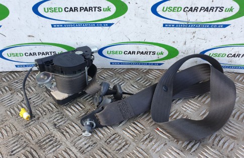 Fiat Panda MK2 seat belt pretensioner drivers front right 2004-2012