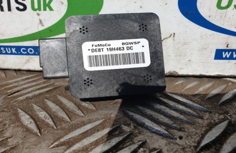 Ford Fiesta MK7 windscreen rain sensor DE8T19H463DC