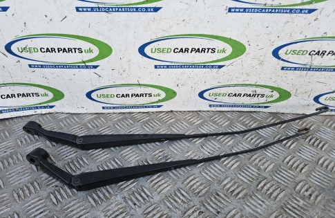 Honda Jazz MK1 2002-2008 Front Windscreen Wiper Arm Pair