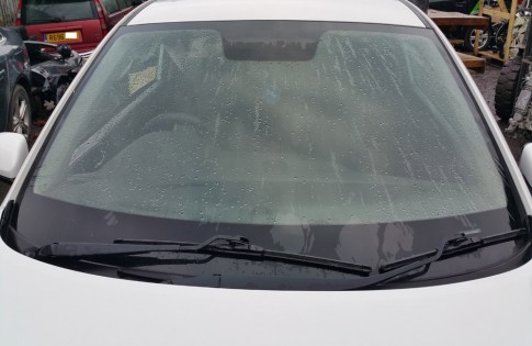 Hyundai I20 Coupe MPI SE Windscreen Front 2015