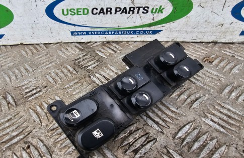 Hyundai I30 MK1 Window Switch Drivers Front Right Door 93570-2L910