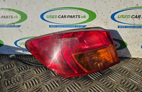 Lexus IS 220D MK2 Rear Left Passengers Outer Tail Brake Light Lamp (1)