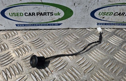 Mazda 2 MK2 2007-2014 Boot Tailgate Release Switch Button (1)