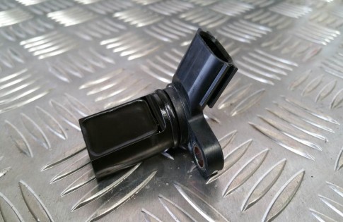 Nissan Almera camshaft position sensor 1 5 petrol 2000-2006