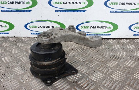 Seat Ibiza 1 2 TSI FR drivers top engine mounting bush bracket 2015