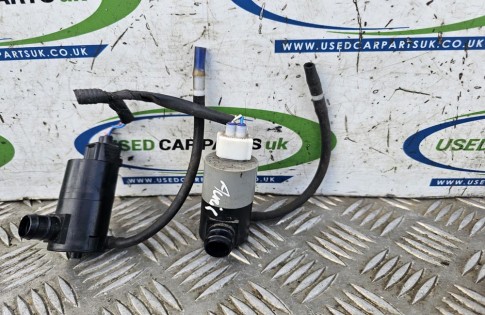 Toyota Auris 2010-2012 Twin Washer Bottle Pump Motors