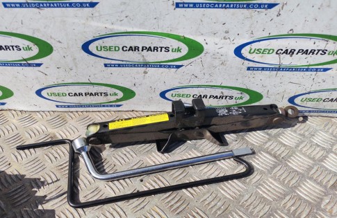 Toyota Avensis MK2 2003-2009 Wheel Jack Brace 09111-05010 (1)