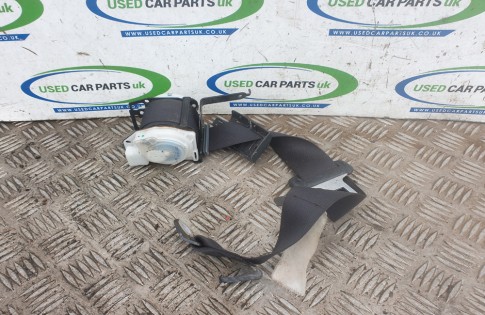 Toyota Avensis MK2 Estate seat belt drivers rear right 73360-05100