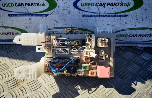 Toyota Avensis MK3 D4D Interior Fuse Box 82730-05150-B