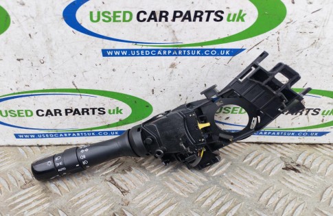 Toyota Avensis MK3 Headlight Indicator Switch 0519017F373