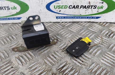 Toyota Corolla Verso 2004-2009 Keyless Ignition Barrel Reader With Fob 626399-000 (1)