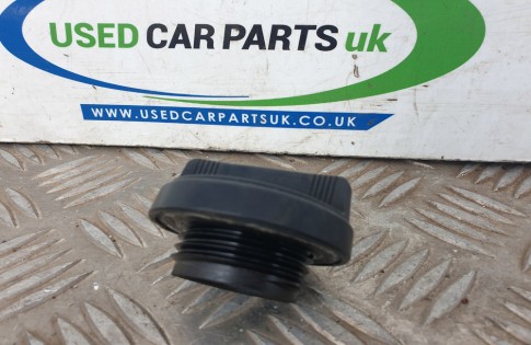 Toyota Prius MK1 engine oil cap 2002