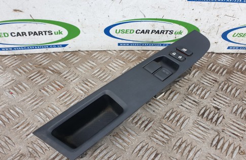 Toyota Yaris 2017-2021 window switch electric drivers front 2 way