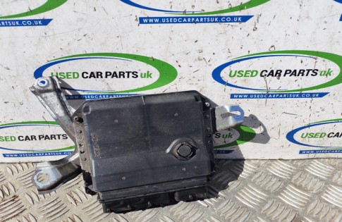 Toyota Yaris MK2 1.3 Petrol ECU 89661-0D310 MB275100-2494
