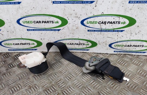 Toyota Yaris MK2 2006-2011 Rear Centre Roof Seat Belt 7E6070