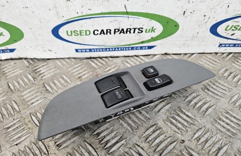 Toyota Yaris Verso Window Control Switch Drivers Front Right Door 84820-52080