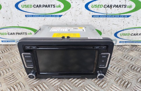 VW Golf MK6 6 Disc Changer CD Player Display Head Unit 3C8035195G 