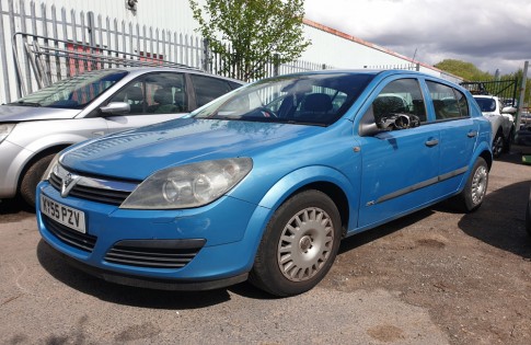 Vauxhall Astra H quarter glass window rear left | Used Car Parts UK