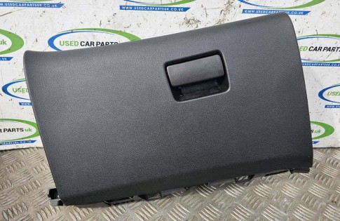 Vauxhall Astra J Glove Box 1709264 13262608 13373797
