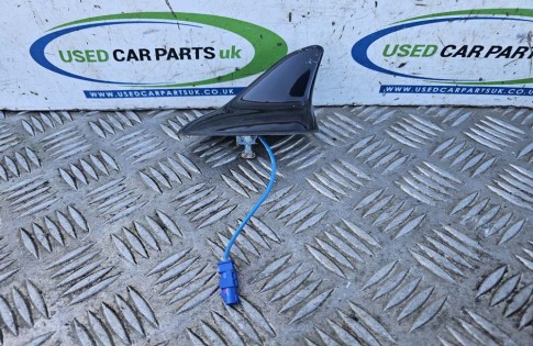 Vauxhall Astra J Roof Aerial Base 13408577 (1)
