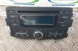 Dacia Duster Laureate CD Player USB HARN1003