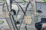 Kia Carens MK2 electric window regulator mechanism winder drivers front door