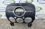 Mazda 2 TS CD player MP3 14797726 DL4066AR0 2007-2013