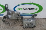 Nissan Qashqai door hinges pair passengers rear door 2010