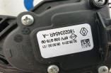 Renault Clio M4K accelerator throttle pedal 180223454R