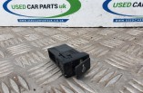 Toyota YAris MK3 2016 USB Port 86190-0D060