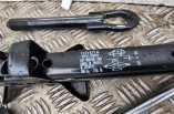 Toyota Yaris MK2 2006-2011 Wheel Jack Tow Eye Hook Brace 09111-05010 part number