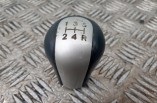Toyota Yaris MK2 gear knob 2008 5 speed manual 2006-2009