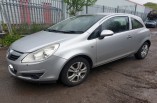 Vauxhall Corsa D Active breaking spares parts front wiper motor 13182342